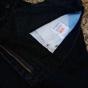 Wrangler Jeans - Mens black jeans wrangler 42 X 30 Wrangler Jeans - Mens black jeans wrangler 42 X 30